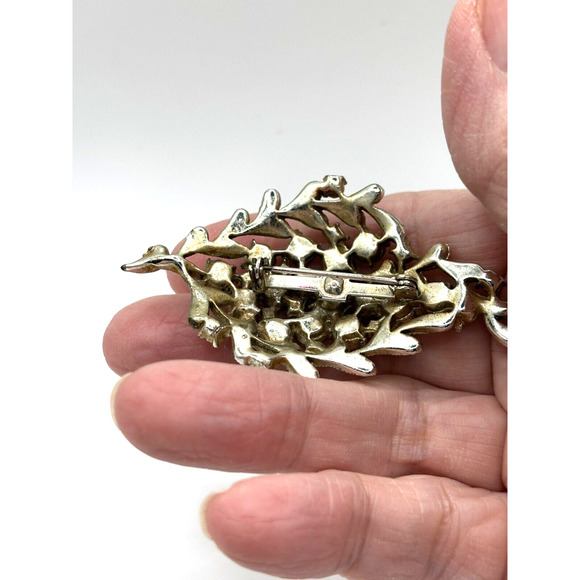VTG Rhinestone Brooch Clear Round Stones Leaf Shape J1-3018 - Picture 8 of 9